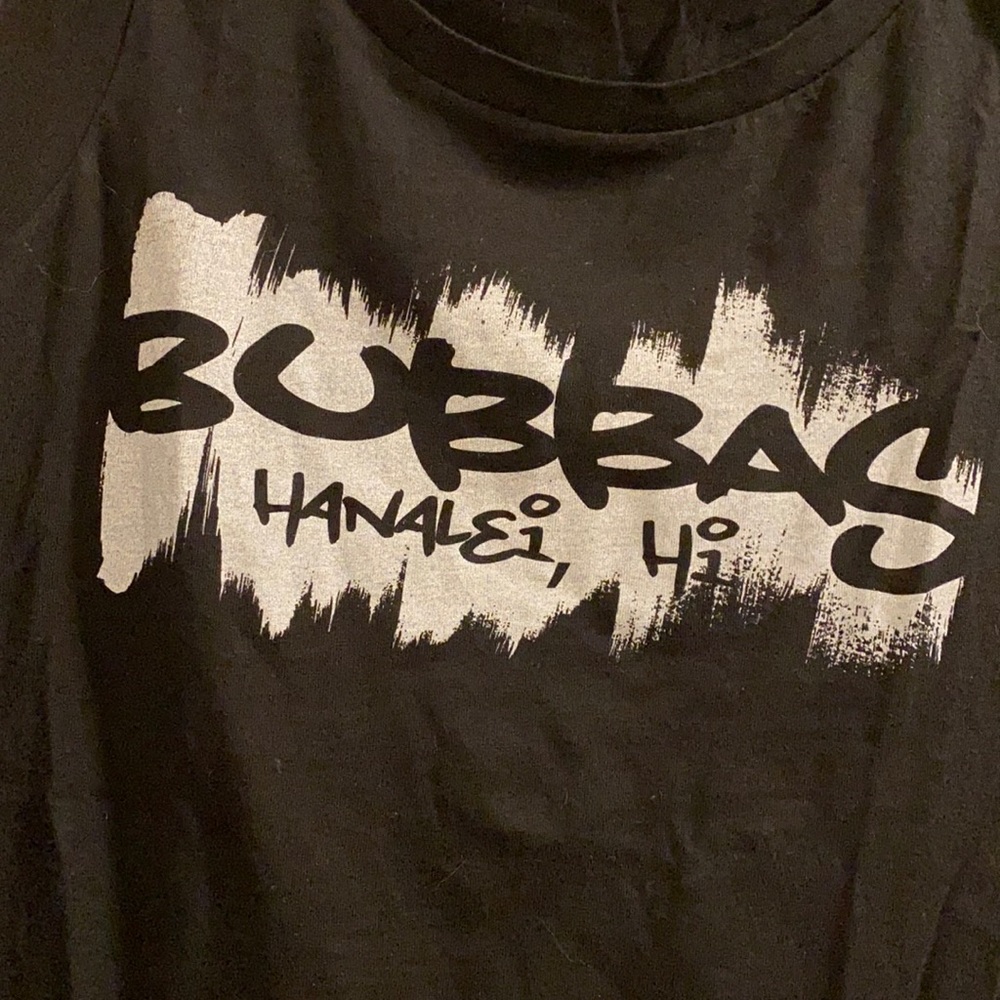 Bubba’s Hanalei, HI women’s size small shirt